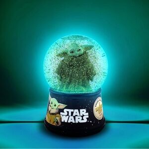 NEW! Star Wars Baby Yoda Snow Globe - Glows Green